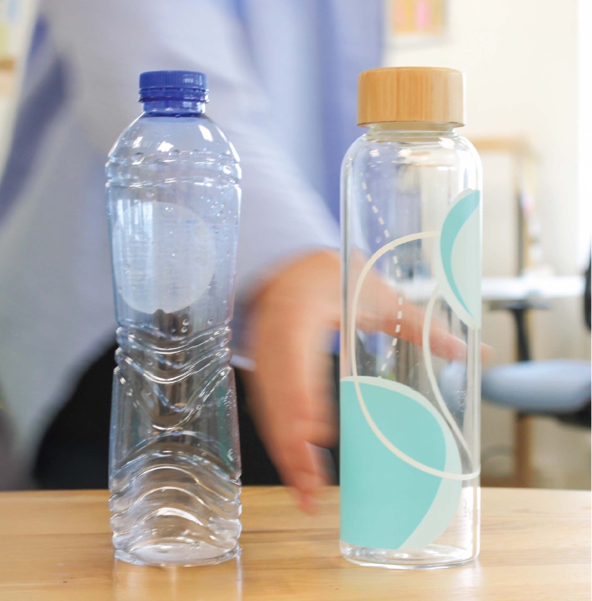 Flessen, glas en plastic